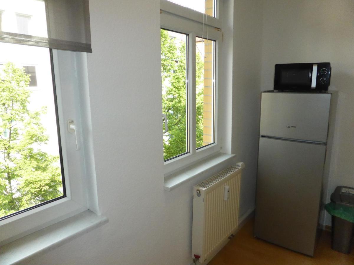 Jena City Apartment, Balkon, Sonnig, Wifi, Parkplaetze, Naehe Zentrum Luaran gambar