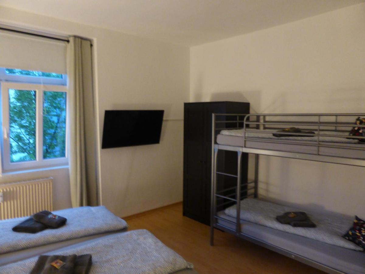 Jena City Apartment, Balkon, Sonnig, Wifi, Parkplaetze, Naehe Zentrum Luaran gambar